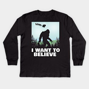 I Believe in Bigfoot and Santa Christmas T-Shirt Kids Long Sleeve T-Shirt